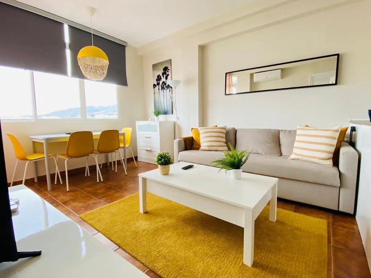 Soleado Apartamento Reformado 2 Hab. En Playamar Torremolinos